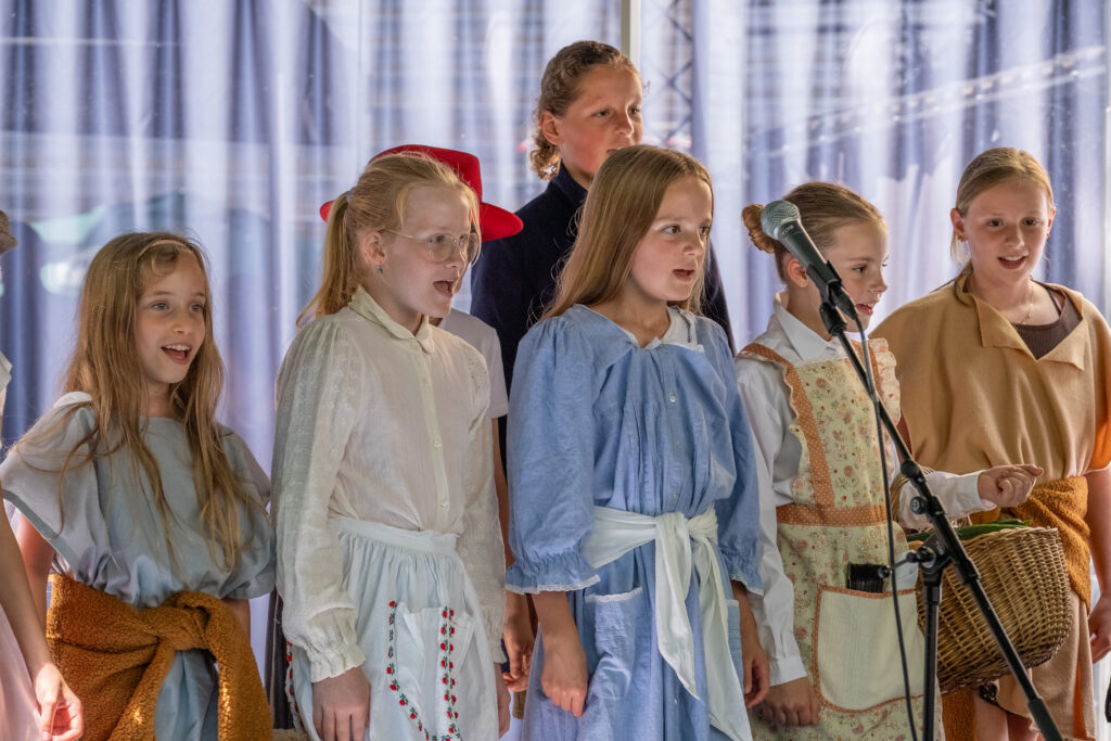 Jeugdtheater Valkenburg – Bernadette, het meisje van de molen